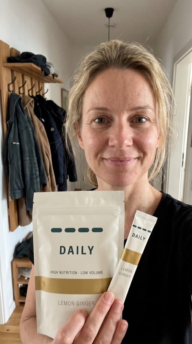 Zwei Kundinnen im Flur mit DAILY HEIST